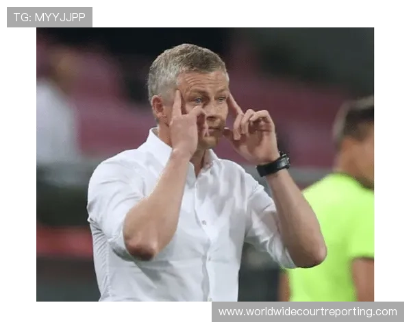 曼联重建进程混乱，方向缺失致赛季走势承压